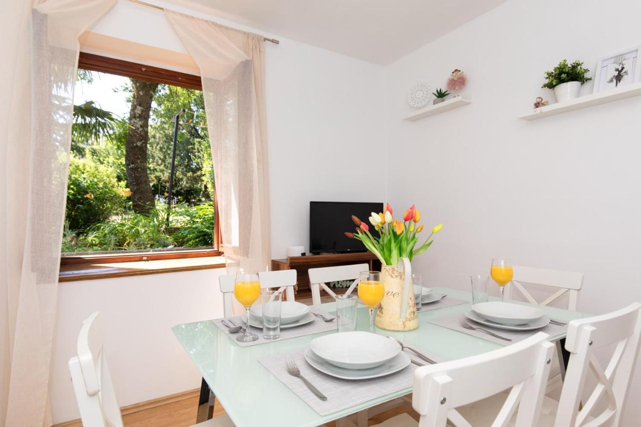 Apartment Lora Crikvenica Buitenkant foto