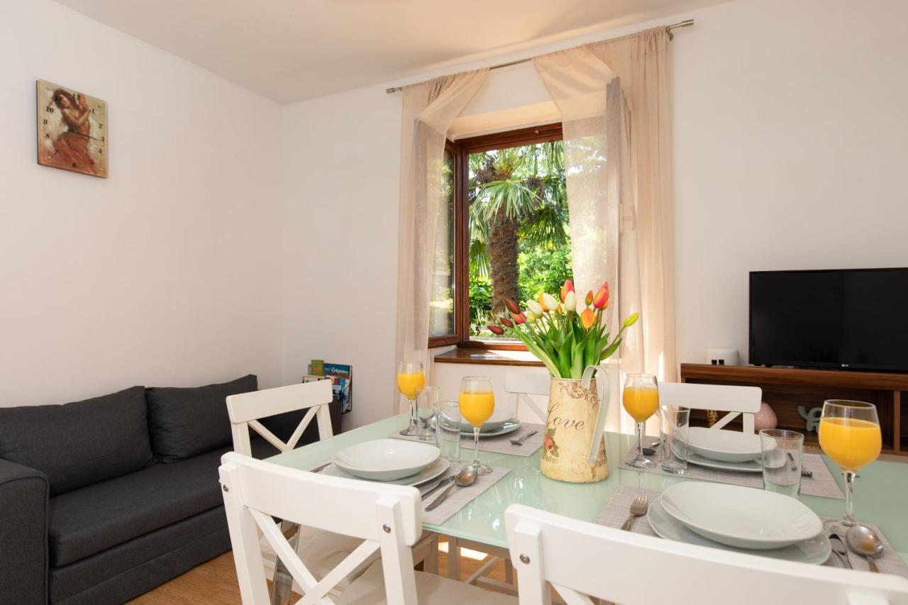 Apartment Lora Crikvenica Buitenkant foto