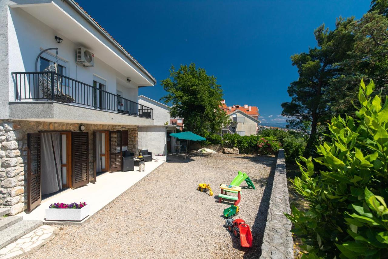 Apartment Lora Crikvenica Buitenkant foto