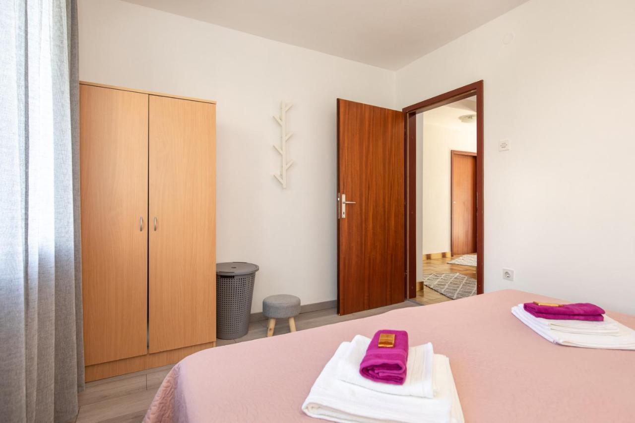 Apartment Lora Crikvenica Buitenkant foto