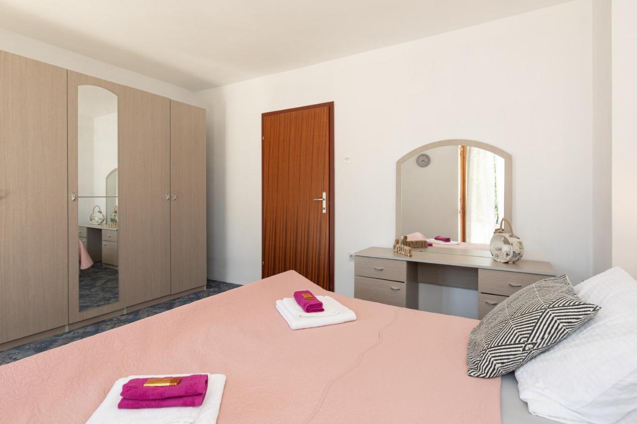 Apartment Lora Crikvenica Buitenkant foto
